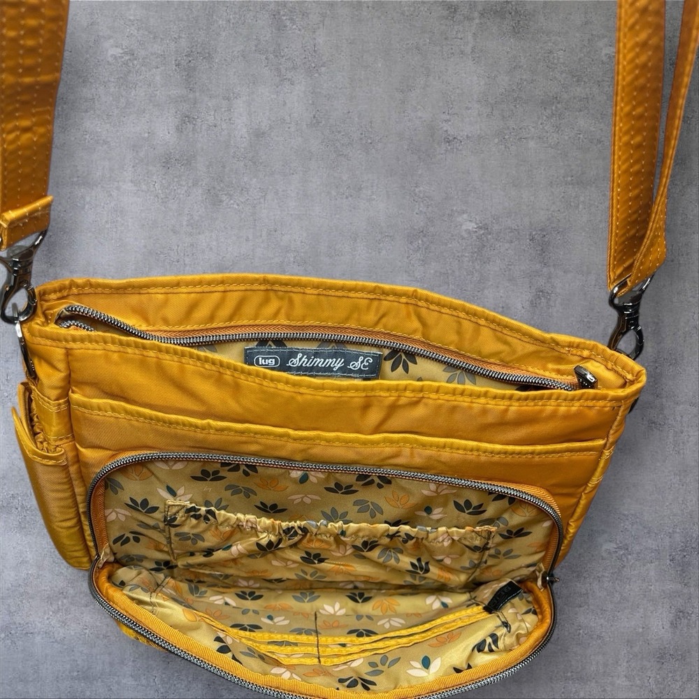 Lug Shimmy SE Crossbody Shoulder Bag Drink Pocket Gold Amber Yellow Quilted - Picture 10 of 14